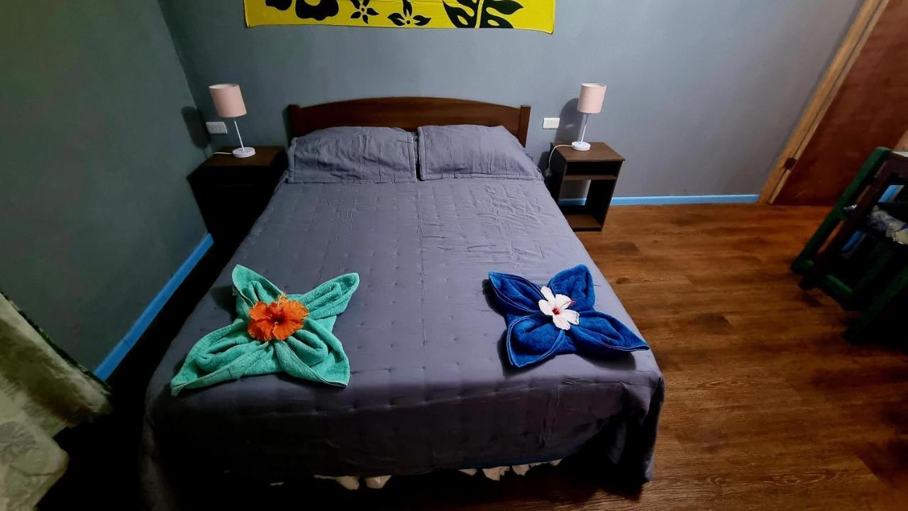 Hostal Henua Roa Ханга-Роа Экстерьер фото