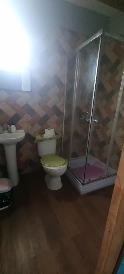 Hostal Henua Roa Ханга-Роа Экстерьер фото